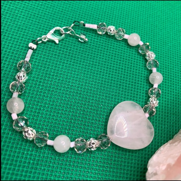 Handmade heart shaped Rose Quartz semiprecious stone silverplated bracelet NWOT - Picture 1 of 3